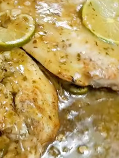Foto de Peito de Frango ao molho de Limão