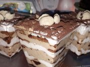 Gambar tiramisu dessert box