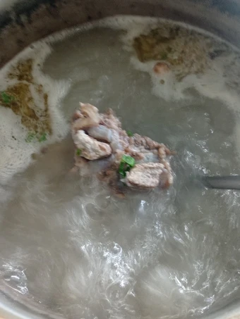 Langkah Gampang Membikin Resep Sup tulang sapi yang Lezat Anti Ribet, Lezat