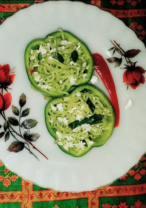 A picture of Capsicum stuffed noodles.