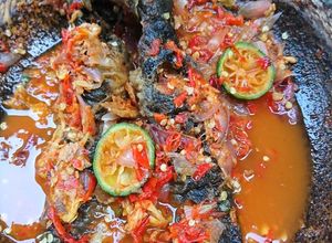 Foto resep Pecak Lele Khas Betawi Seger