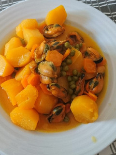 Una foto de Patatas con mejillones