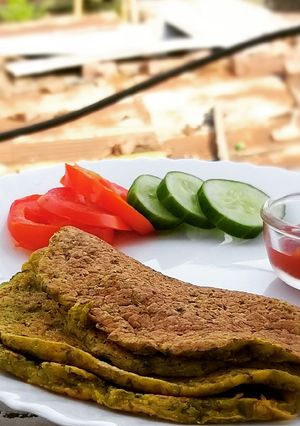 हरी मूंग दाल चीला (Hari moong dal cheela recipe in hindi) रेसिपी मुख्य फोटो