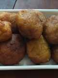 Buñuelitos salados de arroz y calabacín