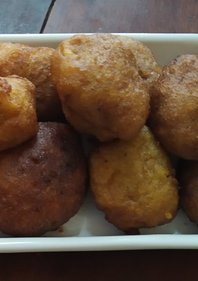 Una foto de Buñuelitos salados de arroz y calabacín