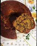 Bolo de cenoura ralada com chocolate granulado