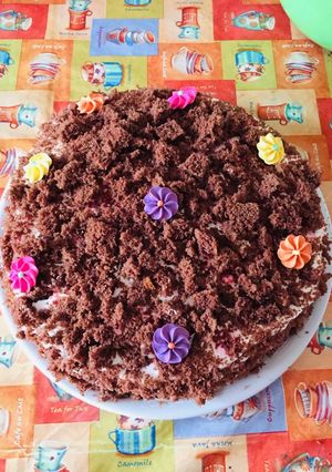 Foto di Mimosa al cioccolato con amarene