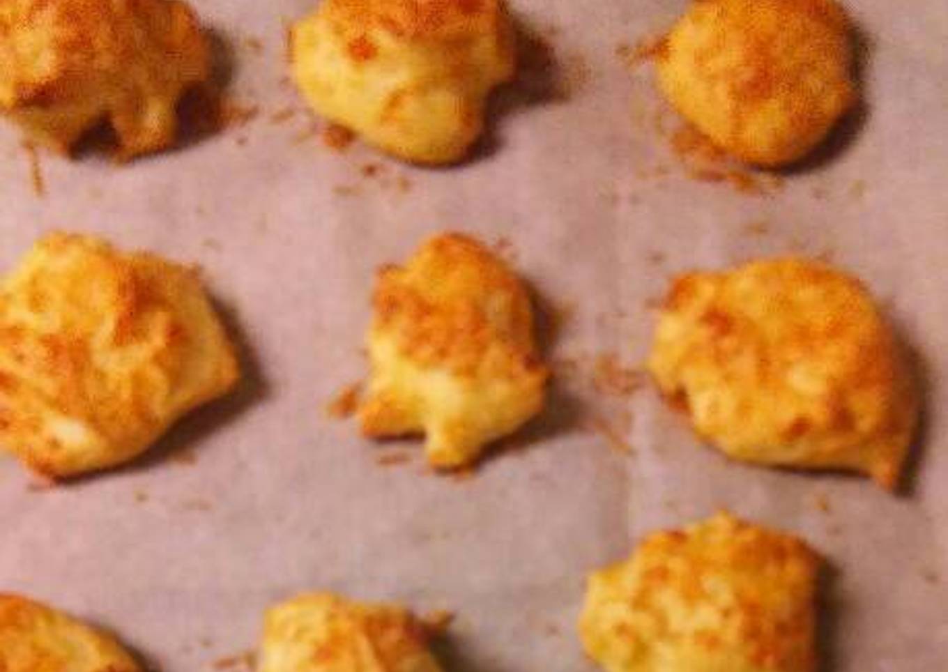 Garlic Cheese Puffs