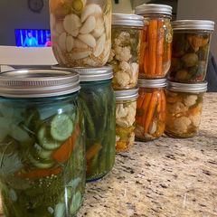 A picture of Spicy pickling brine.