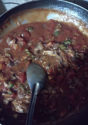 Una foto de 🐬SARDINA EN TOMATADA 🍅🍅🥰🥰