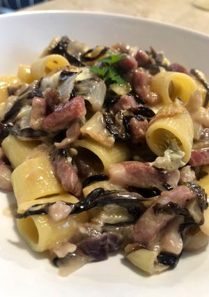 Foto di Mezze maniche radicchioPancetta affumicata e gorgonzola