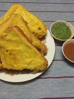 બ્રેડ પકોડા (Bread Pakoda Recipe In Gujarati) રેસીપી મુખ્ય ફોટો