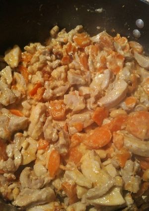 A picture of Carrot Cashew Chicken.