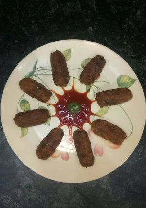 A picture of Veg poha kabab.