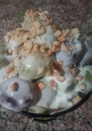 Une photo de Salade de 2 raisins