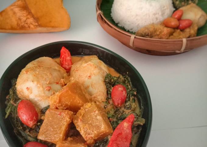 Ayam Masak Daun Singkong, Labu Kuning dan Melinjo