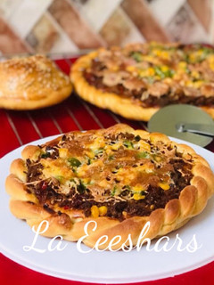 A picture of Pizza with a twist.