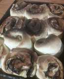 Rollos de Canela, chocolate y banana