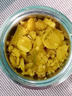சக்கரவள்ளி கிழங்கு பொரியல் (Sakkarai valli kilangu poriyal recipe in tamil) செய்முறை முக்கிய புகைப்படம்