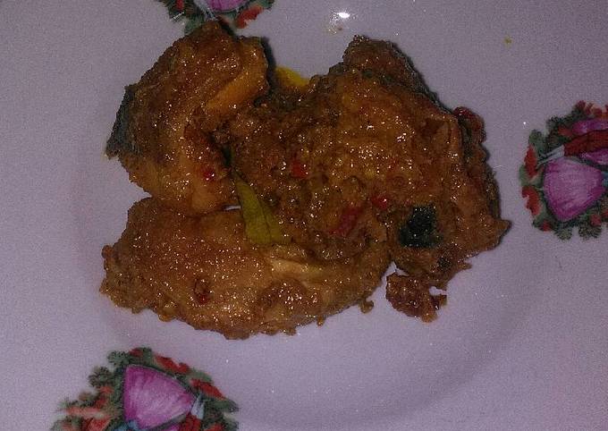 Bagaimana Membuat Rendang ayam perdana yang Enak