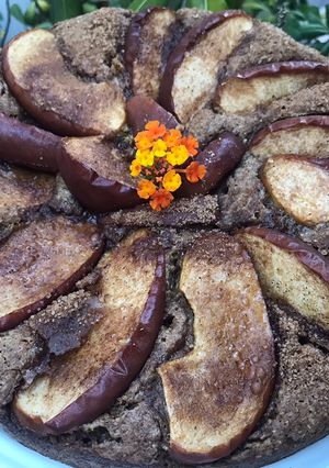 Una foto de Torta de manzana vegana sin gluten 🌱