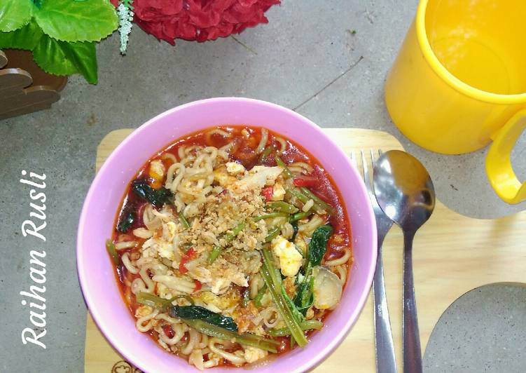 Bagaimana Menyiapkan Mie Instan Putih Telur Sisa 😁, Menggugah Selera