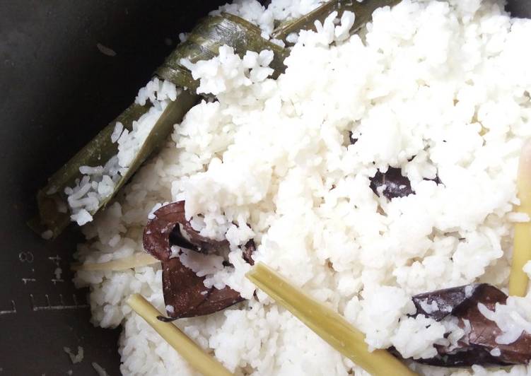Langkah Mudah untuk Menyiapkan Nasi Uduk Wangi Mantap yang Lezat