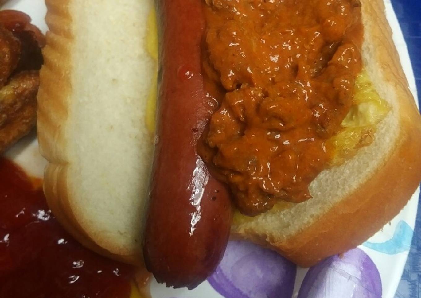 Egg and Chili-Dog
