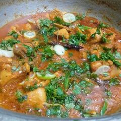 A picture of Sindhi Chicken Karahi.