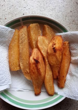 A picture of Deep fried sweet potatoes.
