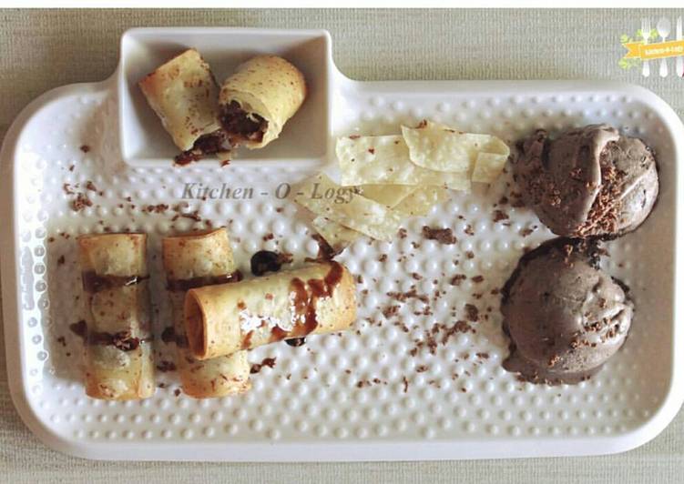Simple Way to Make Speedy Chocolate Rolls With Cookie And Cream Ice Cream