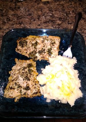 A picture of Lemon Garlic Salmon.