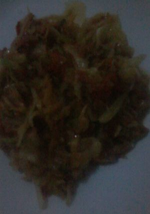 A picture of Cooked cabbage.