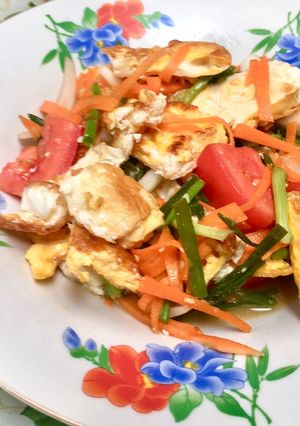 รูปของ ยำไข่ดาว🍳🥗 (เมนูไก่ไข่ไว้ใจเราเลย😍)