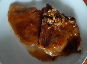 Hình của món Cốt lết chiên nước mắm.