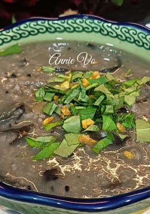 Hình của món Cháo giò heo đậu đen mộc nhĩ.