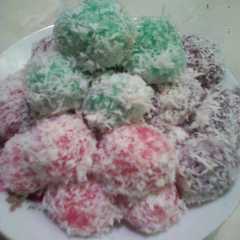A picture of Klepon ceria 😊.