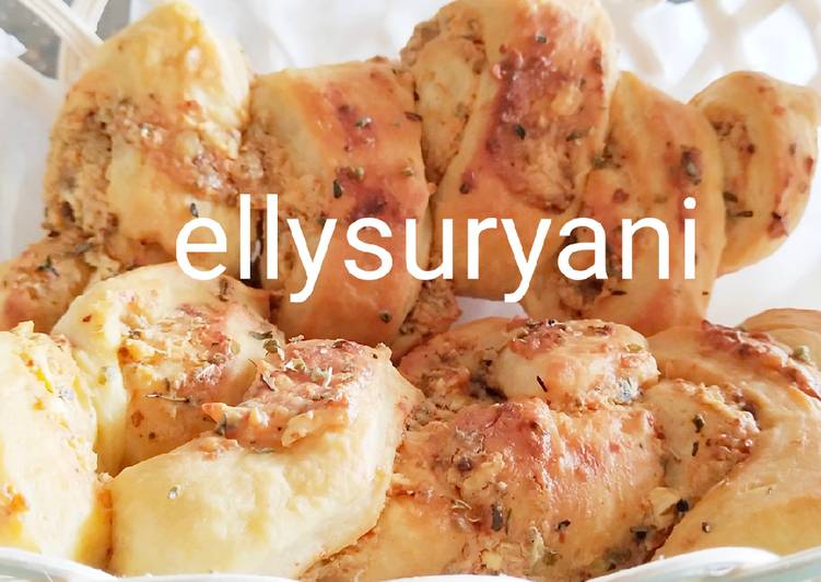 Resep Garlic Bread Metoda Tangzhong/Water Roux Ala Elle yang Bisa Manjain Lidah