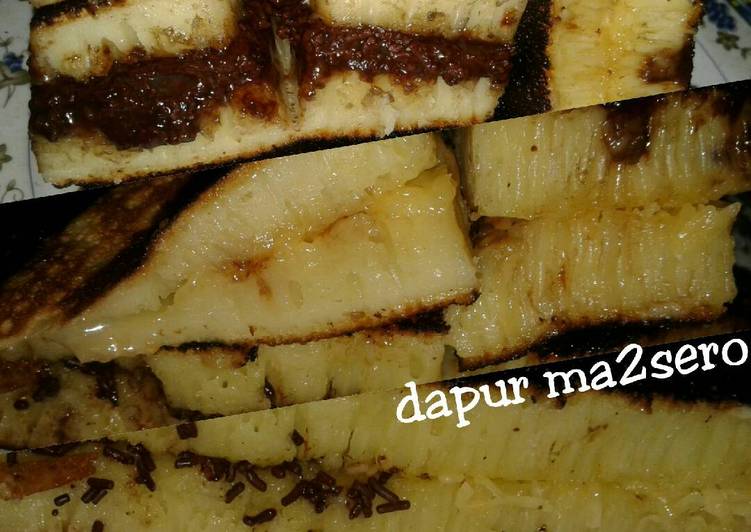 Martabak terang bulan ala ma2sero (langsung currr tanpa di diamkan)