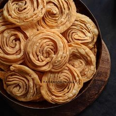 A picture of Spiral Mathri.