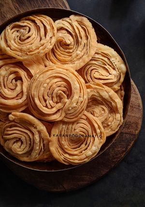 A picture of Spiral Mathri.
