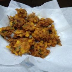 A picture of Mix crispy pakora.