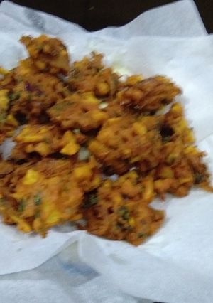 A picture of Mix crispy pakora.