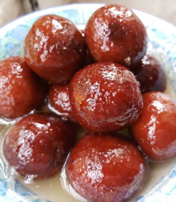 A picture of Gluten Free Gulab jamun with Tofu.