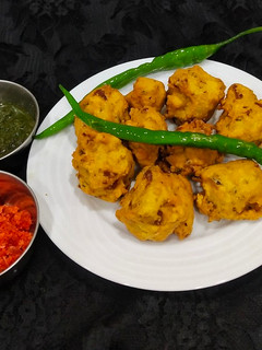 A picture of Goal Kanda Bhajji.