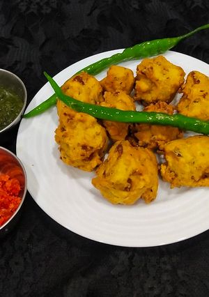 A picture of Goal Kanda Bhajji.