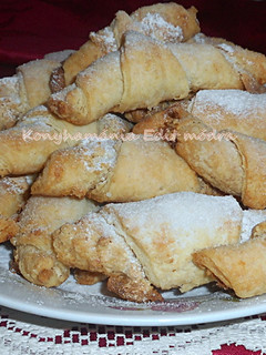 Hájas,diós kifli recept fotója
