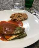 Nopal asado en caldillo jitomate (con pechuga pavo y queso panela)