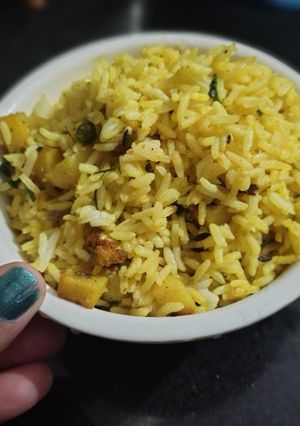 बचे हुए चावल से झटपट भेजी वेज फ्राइड राइस रेसिपी मुख्य फोटो