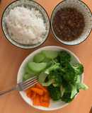 Kho quẹt (Rau củ chấm kho quẹt)